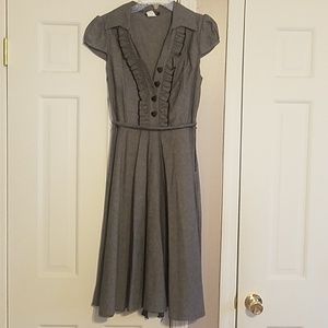 Adorable gray fit and flare v-neck dress